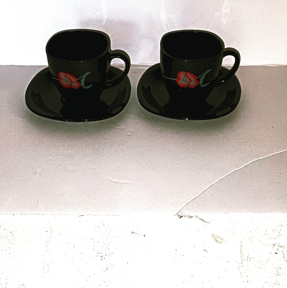 Set of 2 Arcoroc France Floral  Black Glass Demitasse Espresso Cups Saucers Vtg - Picture 2 of 6